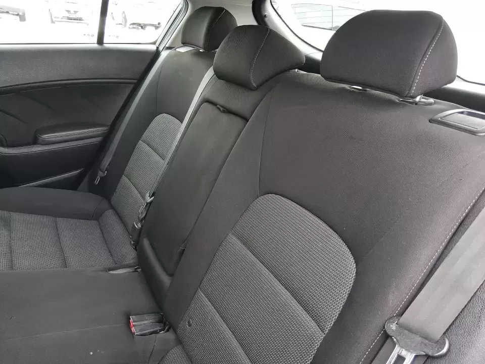 2018 Kia Forte LX (KNAFK5A89J5) with an 2L I-4 DOHC engine, 6A transmission, located at 1951 S Dayton Lakeview Rd., New Carlisle, OH, 45344, (937) 908-9800, 39.890999, -84.050255 - Need a smart, budget-friendly ride that can handle daily commutes to Dayton, quick grocery runs, and spontaneous weekend trips without feeling cramped? This 2018 Kia Forte LX Hatchback in Gravity Blue is built for real-life driving in and around New Carlisle-easy to park, efficient to live with, and - Photo#10