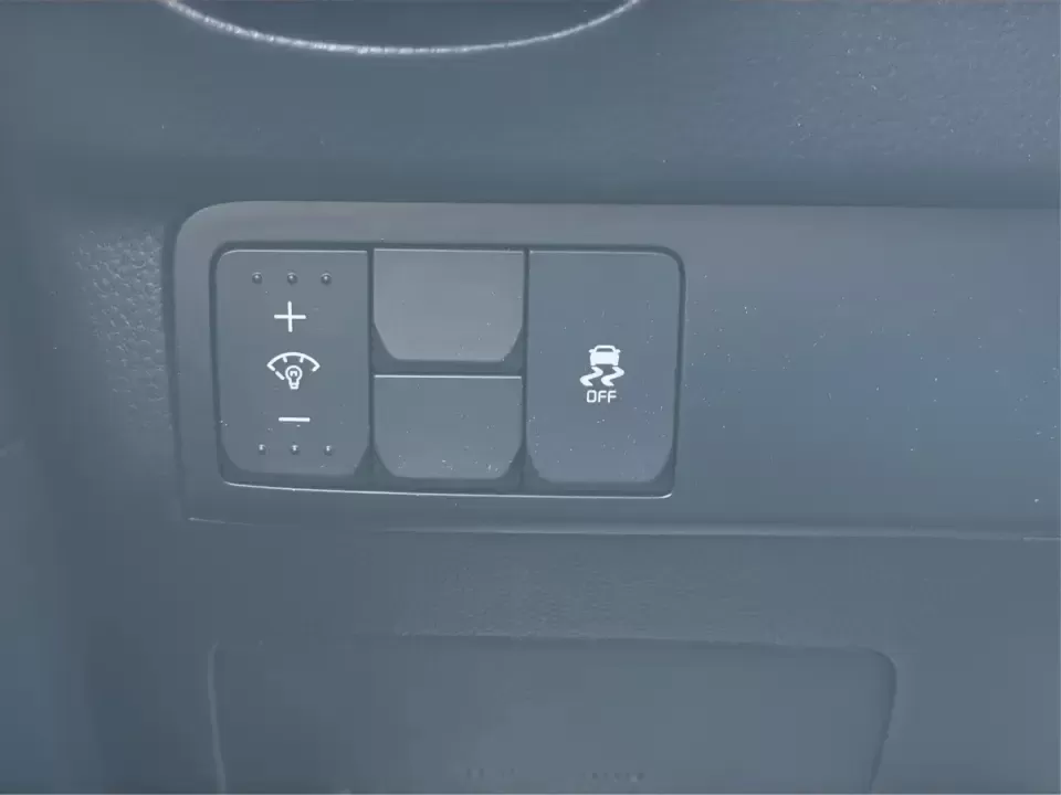 2018 Kia Soul Base (KNDJN2A22J7) with an 1.6L L4 DOHC 16V engine, 6M transmission, located at 1184 Kauffman Ave, Fairborn, OH, 45324, (937) 908-9800, 39.807072, -84.030914 - Need a practical daily driver that can handle the school run, the work commute, and spontaneous weekend trips without draining your budget? This 2018 Kia Soul Base in sleek Gray is the kind of easy-to-live-with hatchback that fits real life in Fairborn-roomy for friends or family, simple to park dow - Photo#16