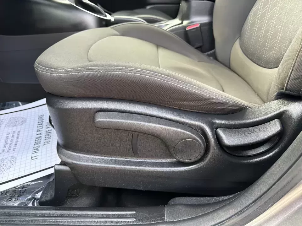 2018 Kia Soul Base (KNDJN2A22J7) with an 1.6L L4 DOHC 16V engine, 6M transmission, located at 1184 Kauffman Ave, Fairborn, OH, 45324, (937) 908-9800, 39.807072, -84.030914 - Need a practical daily driver that can handle the school run, the work commute, and spontaneous weekend trips without draining your budget? This 2018 Kia Soul Base in sleek Gray is the kind of easy-to-live-with hatchback that fits real life in Fairborn-roomy for friends or family, simple to park dow - Photo#17