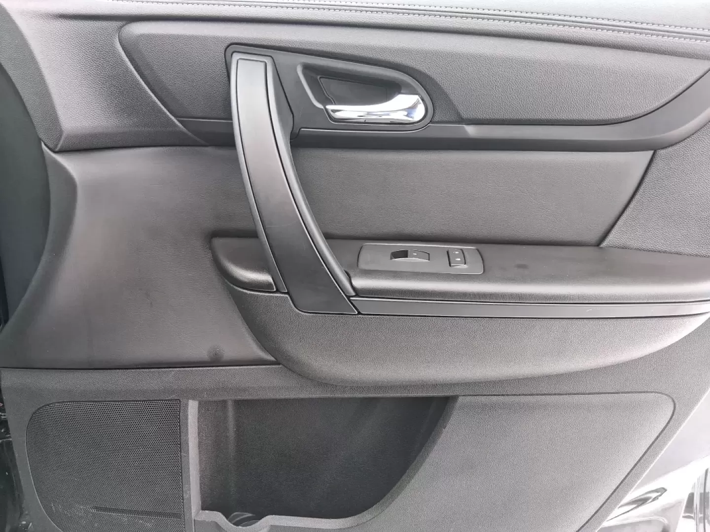 2014 GMC Acadia SLE-2 (1GKKRPKD7EJ) with an 3.6L V-6 gasoline direct injection engine, 6-Speed Automatic transmission, located at 8750 N County Rd 25A, Piqua, OH, 45356, (937) 908-9800, 40.164391, -84.232513 - Life gets busy-school drop-offs, long commutes, weekend tournaments, and the occasional road trip up I75. If you need one SUV that can handle family life and still feel comfortable on the daily drive, this **2014 GMC Acadia SLE-2** is a smart, versatile choice. Finished in **Carbon Black Metallic** - Photo#19