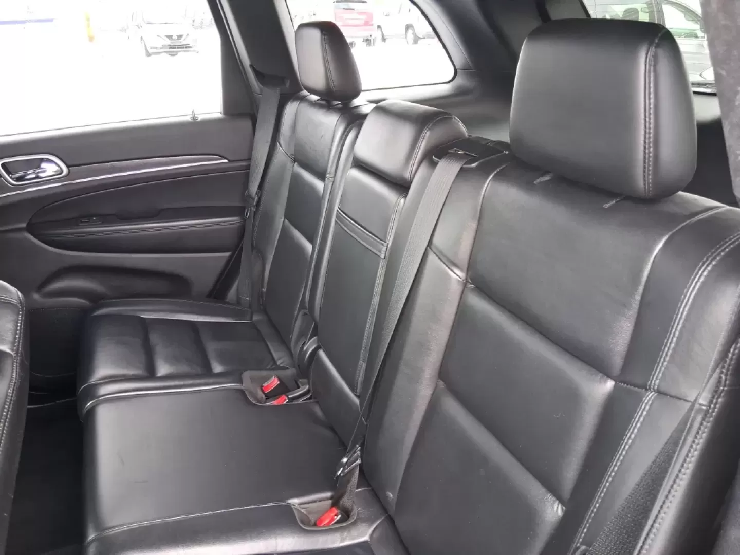 2018 Jeep Grand Cherokee Limited 4x4 (1C4RJFBGXJC) with an 3.6L V6 DOHC 24V engine, 8A transmission, located at 8750 N County Rd 25A, Piqua, OH, 45356, (937) 908-9800, 40.164391, -84.232513 - Load up the kids, the dog, and the cooler-or point the nose toward a weekend cabin-and let this 2018 Jeep Grand Cherokee Limited 4x4 handle the plan. With confident 4WD capability and a premium, comfortable cabin, it's a smart fit for Ohio drivers who want one SUV that can do school runs, long commu - Photo#10