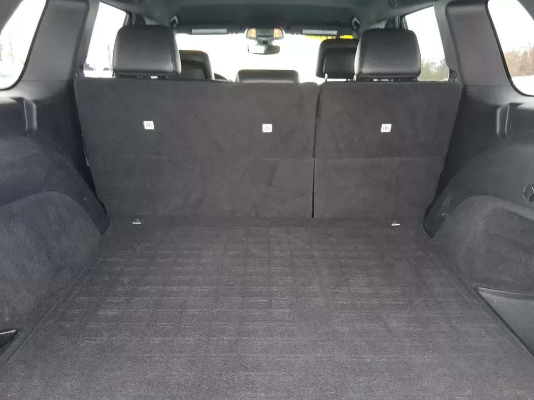 2018 Jeep Grand Cherokee Limited 4x4 (1C4RJFBGXJC) with an 3.6L V6 DOHC 24V engine, 8A transmission, located at 8750 N County Rd 25A, Piqua, OH, 45356, (937) 908-9800, 40.164391, -84.232513 - Load up the kids, the dog, and the cooler-or point the nose toward a weekend cabin-and let this 2018 Jeep Grand Cherokee Limited 4x4 handle the plan. With confident 4WD capability and a premium, comfortable cabin, it's a smart fit for Ohio drivers who want one SUV that can do school runs, long commu - Photo#12