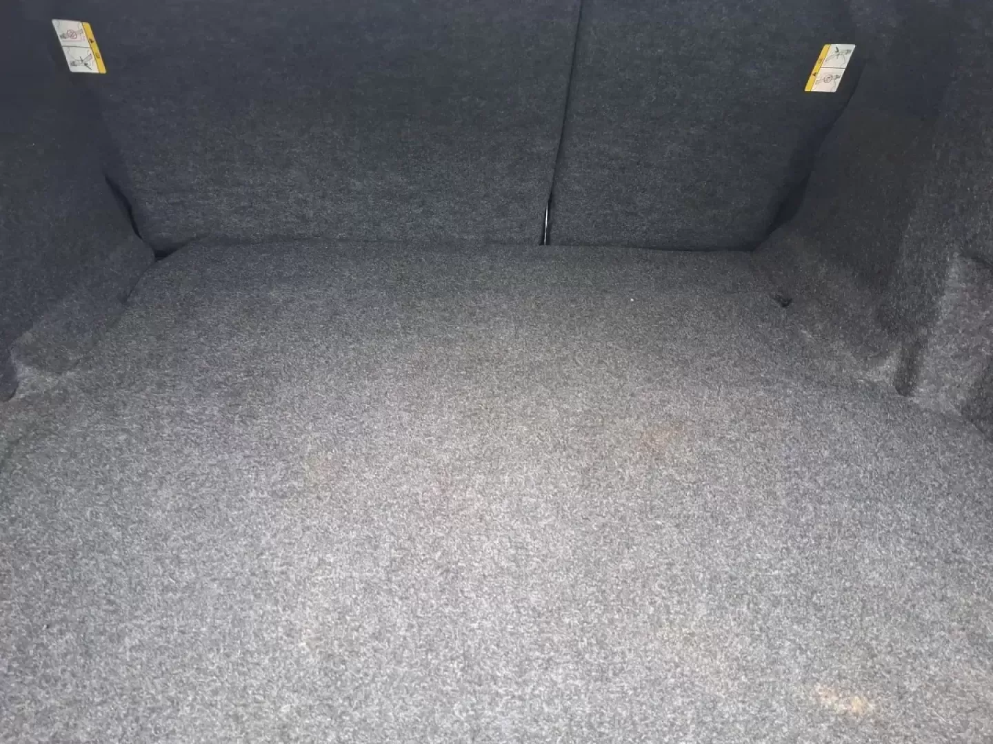 2013 Ford Fusion SE (3FA6P0H72DR) with an 2.5L L4 DOHC 16V engine, Automatic transmission, located at 1951 S Dayton Lakeview Rd., New Carlisle, OH, 45344, (937) 908-9800, 39.890999, -84.050255 - Need a dependable commuter that can handle daily drives to Wright-Patterson AFB, weekend errands around Beavercreek, and the occasional road trip down I-675 without draining your budget? This 2013 Ford Fusion SE in Sterling Gray is a smart, comfortable sedan built for real life-great for long commut - Photo#11