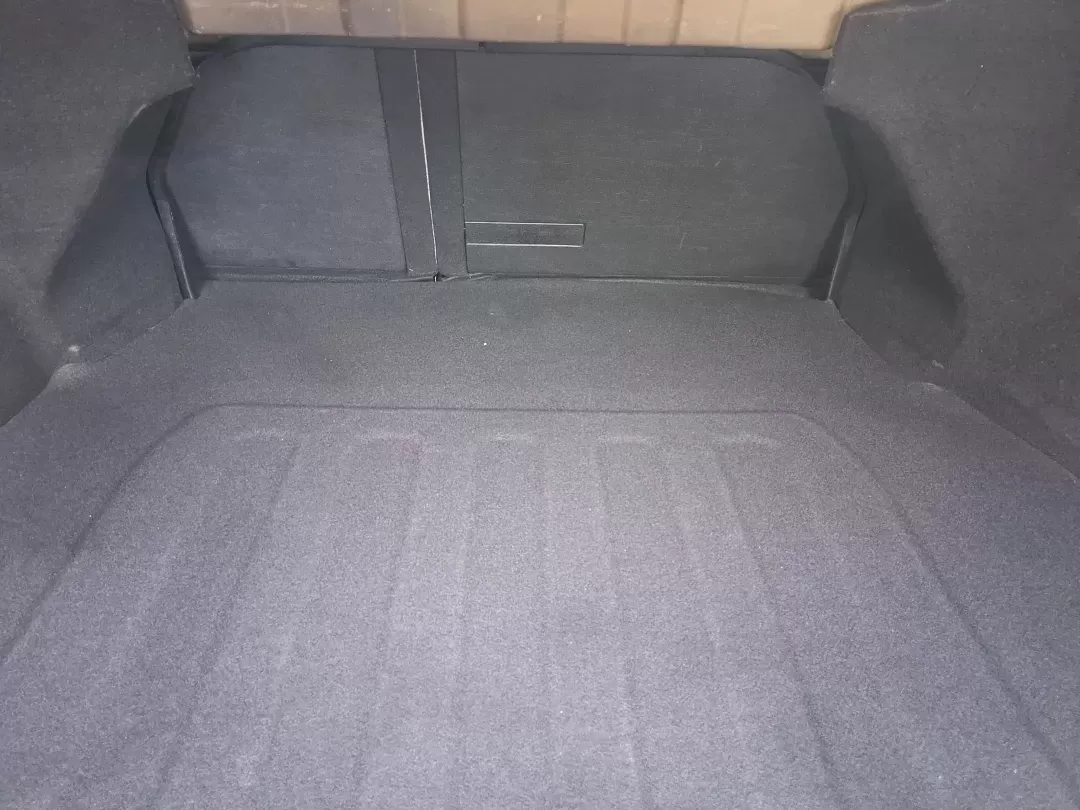 2015 Kia Optima EX (5XXGN4A78FG) with an Theta II 2.4L I-4 gasoline direct injection engine, 6-Speed Automatic transmission, located at 401 Woodman Dr, Riverside, OH, 45431, (937) 908-9800, 39.760899, -84.123421 - If your week is packed with I675 commuting, school drop-offs, and the occasional dinner run to The Greene or a weekend drive out toward Wright-Patterson Air Force Base, this 2015 Kia Optima EX is the kind of sedan that keeps life moving comfortably-without draining your budget. Finished in sleek Ebo - Photo#13