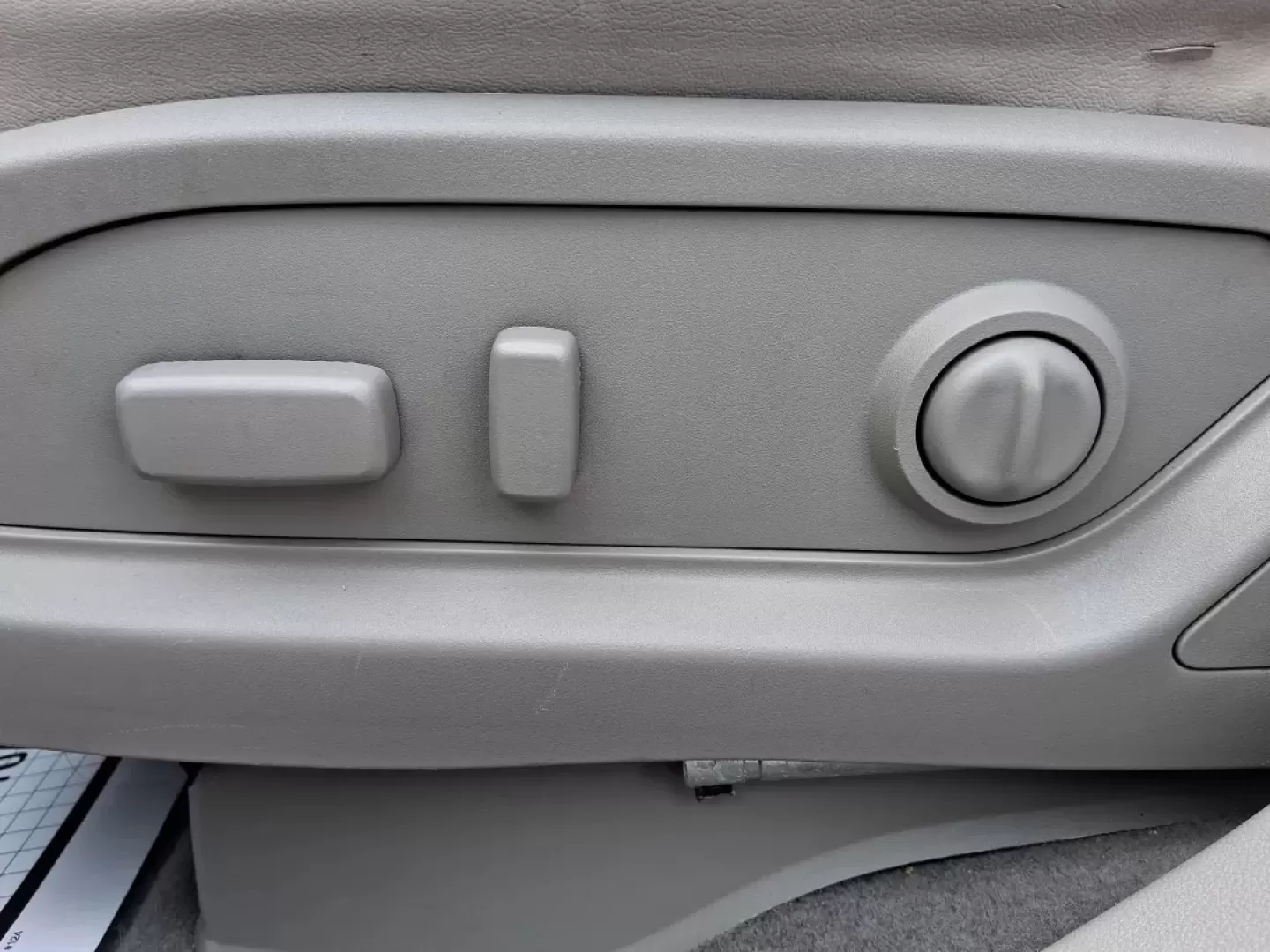 2014 Buick Enclave Leather (5GAKRBKD1EJ) with an 3.6L V-6 gasoline direct injection engine, 6-Speed Automatic Overdrive transmission, located at 401 Woodman Dr, Riverside, OH, 45431, (937) 908-9800, 39.760899, -84.123421 - Pack up the kids, cue up the playlist, and head out for a weekend at Carillon Historical Park or a day of shopping and dinner near The Greene-this 2014 Buick Enclave Leather is the kind of comfortable, do-it-all SUV that makes family life and road trips feel easier. With its smooth 3.6L V6 gasoline - Photo#17