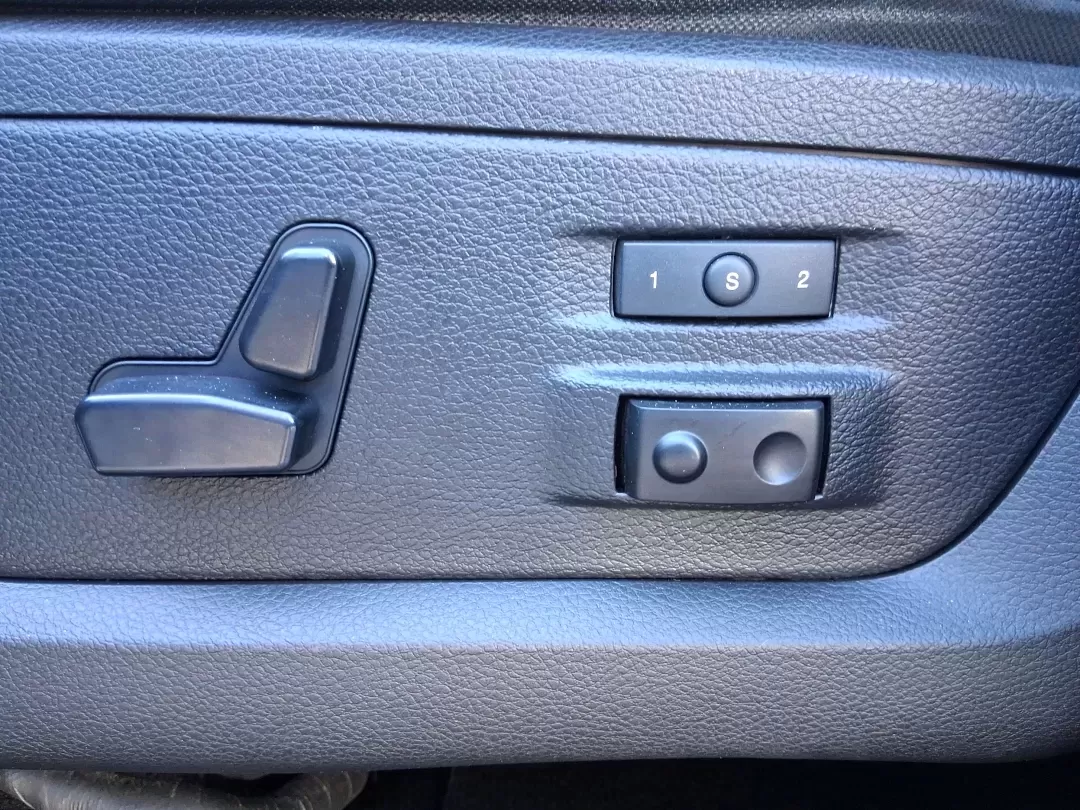 2016 Ram 1500 Laramie (1C6RR7NT1GS) with an 5.7L V8 OHV 16V engine, 6A transmission, located at 1099 N County Rd 25A , Troy, OH, 45373, (937) 908-9800, 40.057079, -84.212883 - Built for Ohio backroads, weekend lake runs, and the kind of workday that doesn't stop when the weather turns, this 2016 Ram 1500 Laramie Crew Cab 4WD is the truck that fits real life in Troy. Whether you're towing a trailer out toward the Miami County Fairgrounds, hauling gear for a Saturday at Tre - Photo#17