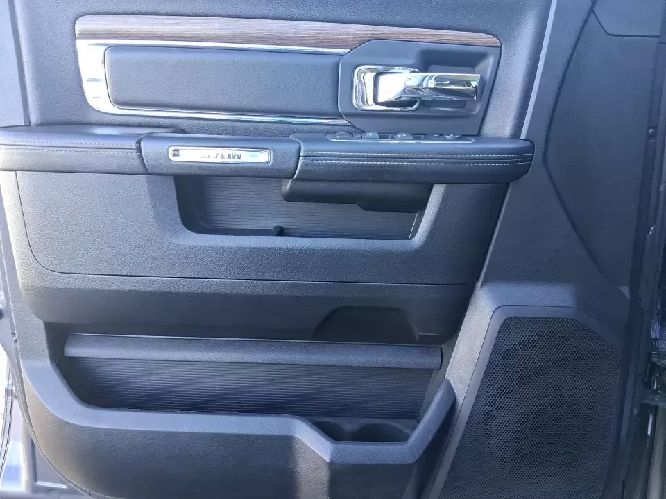 2016 Ram 1500 Laramie (1C6RR7NT1GS) with an 5.7L V8 OHV 16V engine, 6A transmission, located at 1230 East Main St, Xenia, OH, 45385, (937) 908-9800, 39.688026, -83.910172 - Built for Ohio backroads, weekend lake runs, and the kind of workday that doesn't stop when the weather turns, this 2016 Ram 1500 Laramie Crew Cab 4WD is the truck that fits real life in Troy. Whether you're towing a trailer out toward the Miami County Fairgrounds, hauling gear for a Saturday at Tre - Photo#18