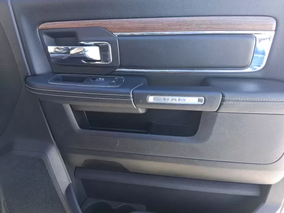 2016 Ram 1500 Laramie (1C6RR7NT1GS) with an 5.7L V8 OHV 16V engine, 6A transmission, located at 1230 East Main St, Xenia, OH, 45385, (937) 908-9800, 39.688026, -83.910172 - Built for Ohio backroads, weekend lake runs, and the kind of workday that doesn't stop when the weather turns, this 2016 Ram 1500 Laramie Crew Cab 4WD is the truck that fits real life in Troy. Whether you're towing a trailer out toward the Miami County Fairgrounds, hauling gear for a Saturday at Tre - Photo#19