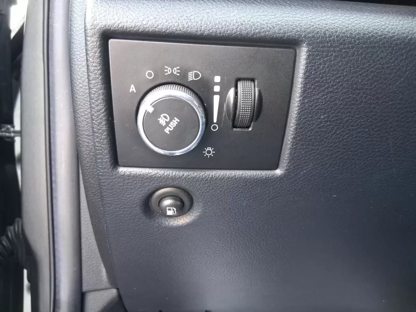 2012 Jeep Grand Cherokee Laredo (1C4RJFAG1CC) with an Other engine, located at 1099 N County Rd 25A , Troy, OH, 45373, (937) 908-9800, 40.057079, -84.212883 - Picture your next weekend escape: loading up the family, pointing the hood toward John A. Wannemacher Nature Reserve, and cruising I75 with confidence no matter what Ohio weather throws your way. This 2012 Jeep Grand Cherokee Laredo is built for real life in Troy-school runs, long commutes to Dayton - Photo#18