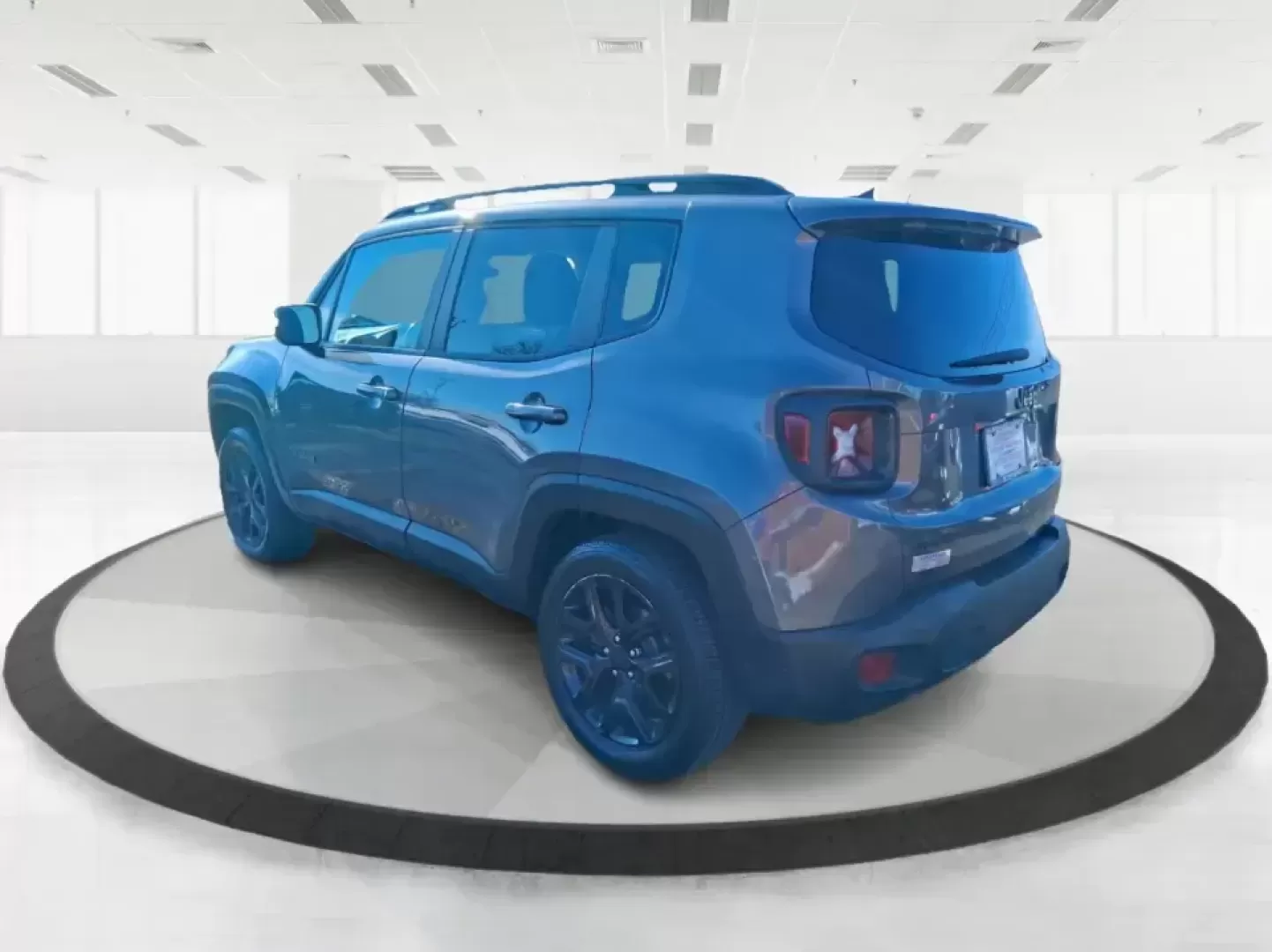 2017 Jeep Renegade Altitude 4x4 (ZACCJBBB7HP) with an 2.4L L4 DOHC 16V engine, 6M transmission, located at 4508 South Dixie Dr, Moraine, OH, 45439, (937) 908-9800, 39.689976, -84.218452 - Weekend escapes, snowy commutes, and everyday errands feel easier when your vehicle is compact enough for tight parking yet confident enough for rougher Ohio weather. This **2017 Jeep Renegade Altitude 4x4** is built for drivers who want SUV versatility in a city-friendly crossover-whether you're he - Photo#3