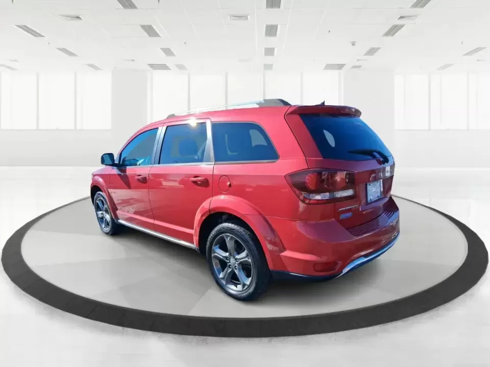 2015 Dodge Journey Crossroad FWD (3C4PDCGB5FT) with an 2.4L L4 DOHC 16V engine, 4-Speed Automatic transmission, located at 1951 S Dayton Lakeview Rd., New Carlisle, OH, 45344, (937) 908-9800, 39.890999, -84.050255 - Pack up the kids, cue up the playlist, and point your next adventure toward I75-this 2015 Dodge Journey Crossroad FWD is the kind of SUV that makes everyday life in Troy easier, whether you're tackling school drop-offs, long commutes, or weekend trips to Dayton. With three-row practicality in a spor - Photo#3