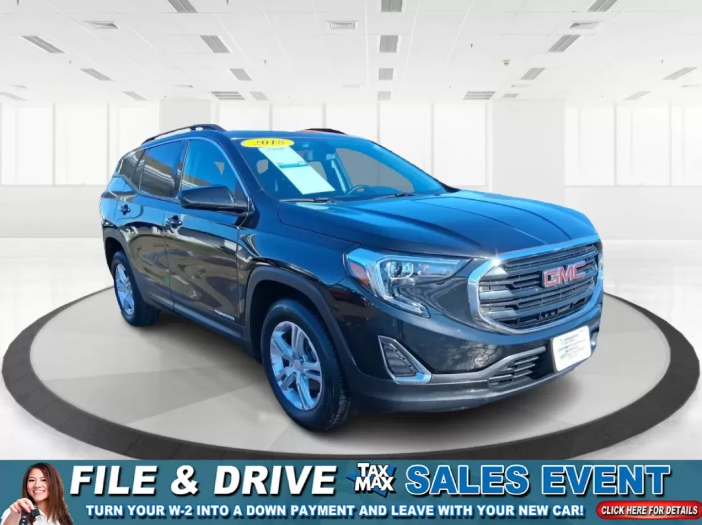 2018 GMC Terrain SLE (3GKALTEV1JL) with an 1.4L L4 DOHC 16V TURBO engine, 6A transmission, located at 1951 S Dayton Lakeview Rd., New Carlisle, OH, 45344, (937) 908-9800, 39.890999, -84.050255 - Picture your next weekend: a quick grocery run in town, a smooth commute down I70, then a spontaneous road trip to Dayton's RiverScape MetroPark or a family day at the Clark County Fairgrounds-without worrying about space, weather, or comfort. This 2018 GMC Terrain SLE in striking Ebony Twilight Met - Photo#0