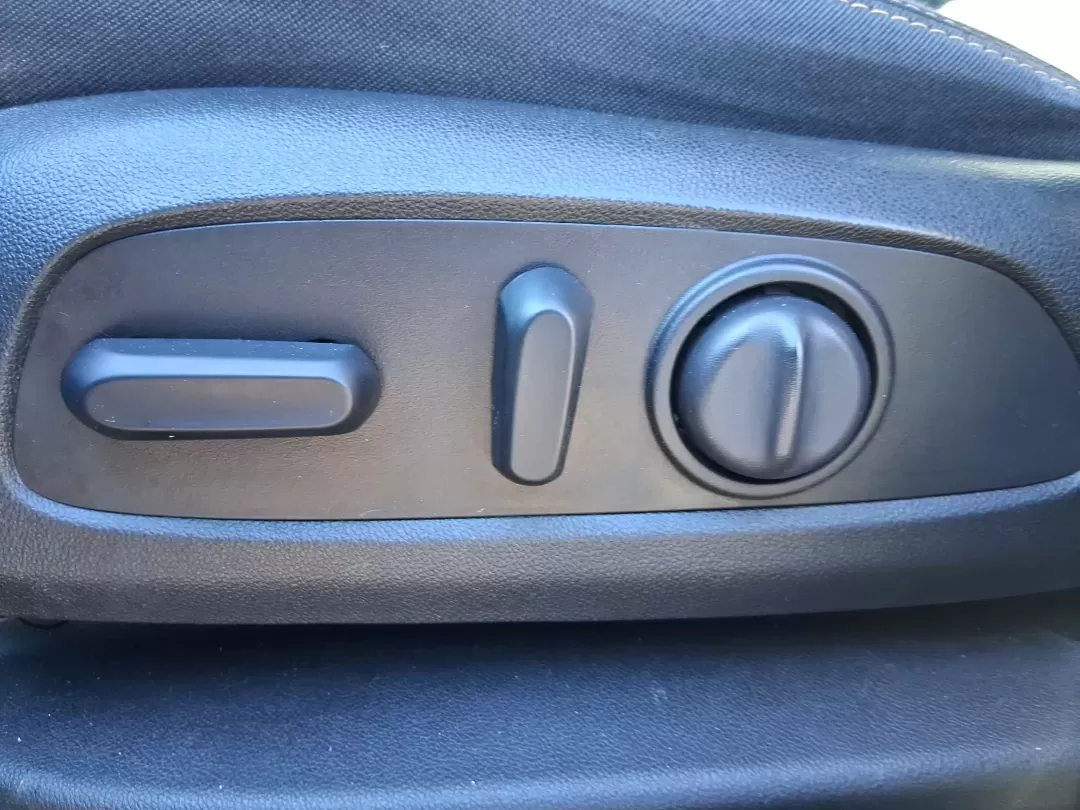 2018 GMC Terrain SLE (3GKALTEV1JL) with an 1.4L L4 DOHC 16V TURBO engine, 6A transmission, located at 1951 S Dayton Lakeview Rd., New Carlisle, OH, 45344, (937) 908-9800, 39.890999, -84.050255 - Picture your next weekend: a quick grocery run in town, a smooth commute down I70, then a spontaneous road trip to Dayton's RiverScape MetroPark or a family day at the Clark County Fairgrounds-without worrying about space, weather, or comfort. This 2018 GMC Terrain SLE in striking Ebony Twilight Met - Photo#18