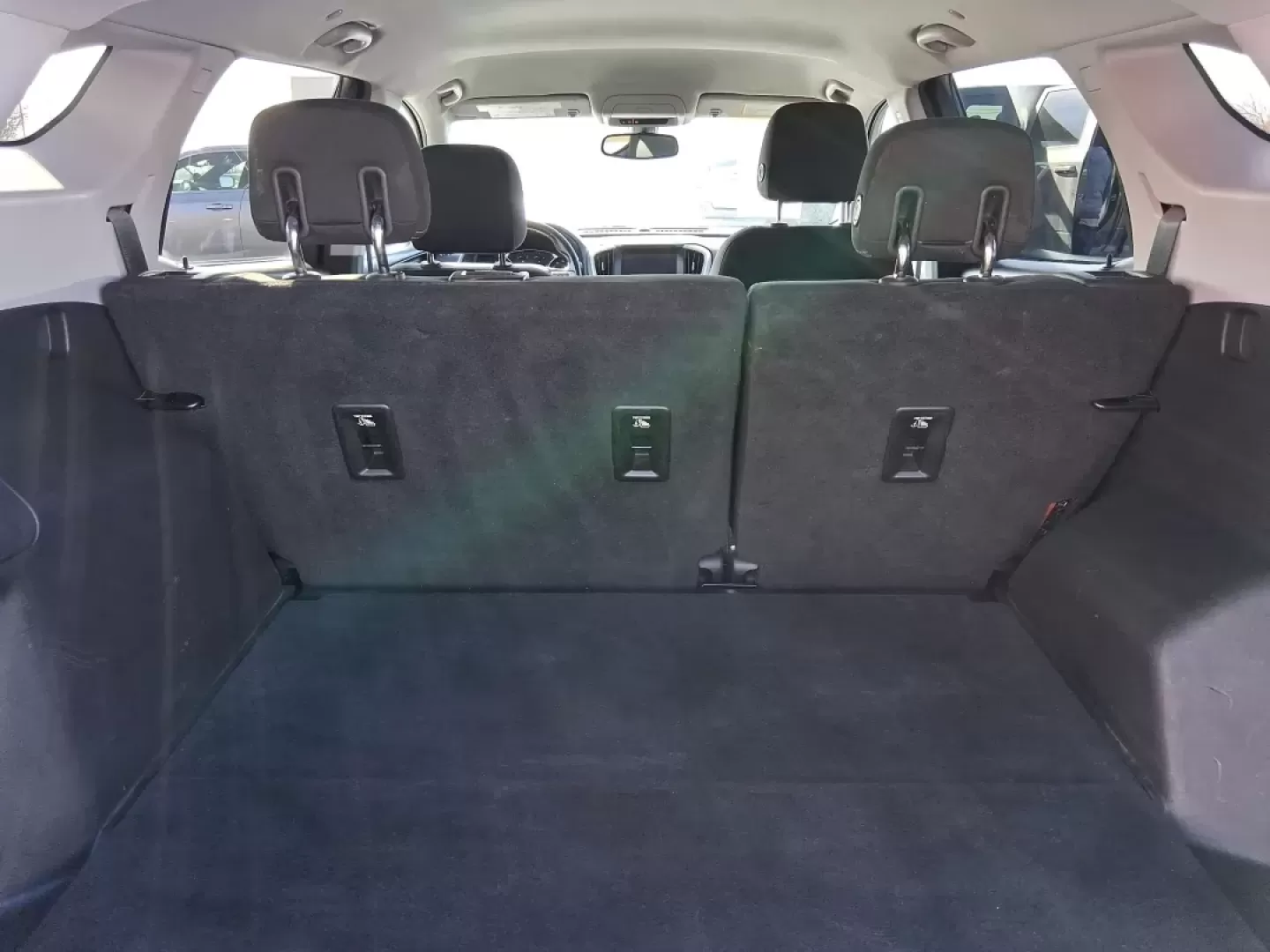 2019 GMC Terrain SLE (3GKALMEV4KL) with an 1.4L L4 DOHC 16V TURBO engine, 6A transmission, located at 1184 Kauffman Ave, Fairborn, OH, 45324, (937) 908-9800, 39.807072, -84.030914 - Picture your next week: easy commuting to Wright-Patterson AFB, grocery runs that don't feel like a puzzle, and a weekend escape to John Bryan State Park with room for everyone and everything. This 2019 GMC Terrain SLE in Summit White is the kind of practical, comfortable SUV that fits real life in - Photo#11