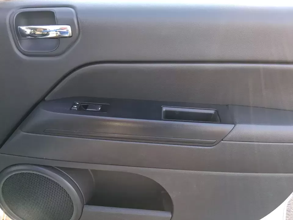 2012 Jeep Compass Latitude (1C4NJDEB4CD) with an 2.4L I-4 DOHC engine, Continuously Variable Transmission transmission, located at 4508 South Dixie Dr, Moraine, OH, 45439, (937) 908-9800, 39.689976, -84.218452 - Need a do-it-all SUV that fits real life in West Central Ohio-school drop-offs, long commutes up I75, and spontaneous weekend escapes to the trails around Johnston Farm and Indian Agency? This 2012 Jeep Compass Latitude 4WD in Bright White Clearcoat is built for that everyday adventure lifestyle, - Photo#17