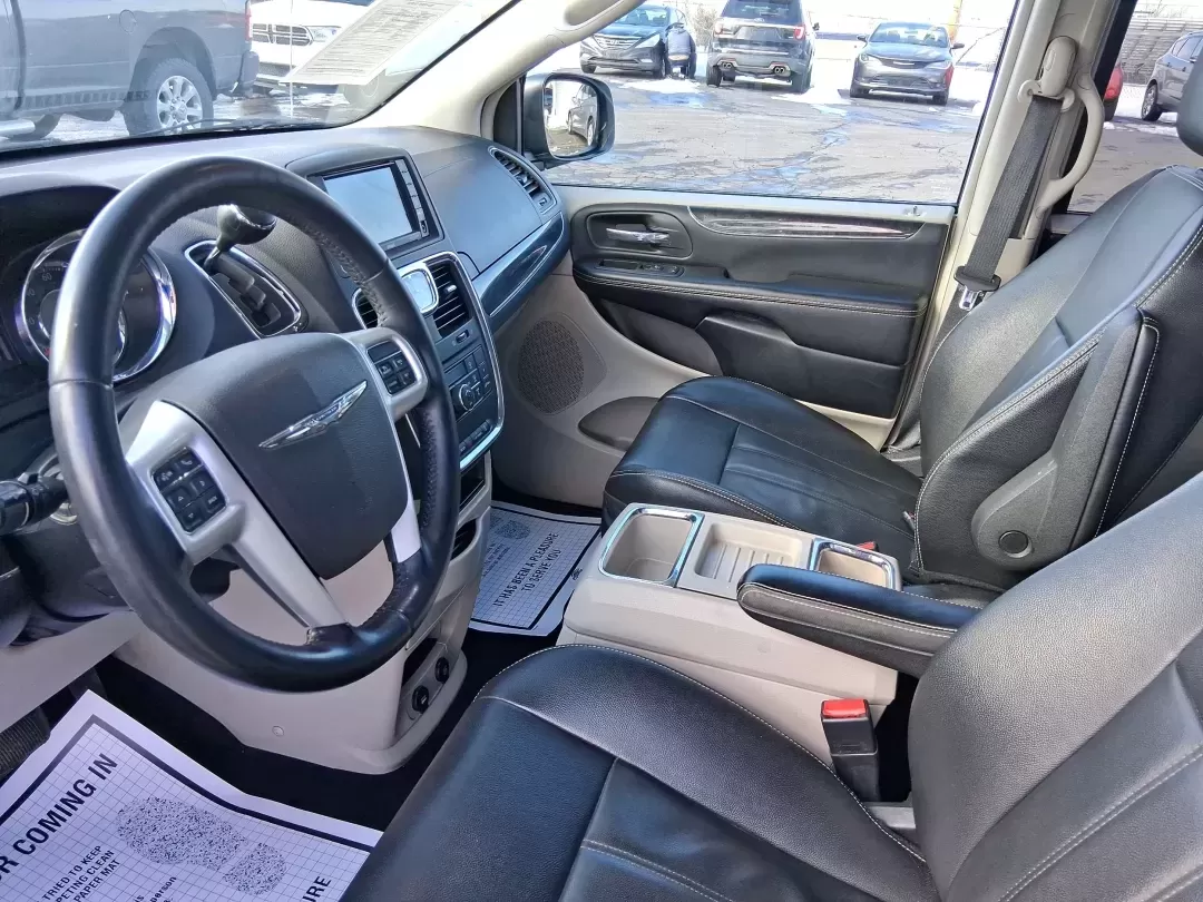 2015 Chrysler Town and Country Touring (2C4RC1BG1FR) with an 3.6L V-6 DOHC engine, 6-Speed Automatic transmission, located at 8750 N County Rd 25A, Piqua, OH, 45356, (937) 908-9800, 40.164391, -84.232513 - Pack up the kids, load the cooler, and point the nose toward a weekend road trip-this 2015 Chrysler Town and Country Touring is built for real life in West Central Ohio. Whether you're shuttling a growing family to school and sports, commuting from Piqua to Troy, or planning an easy getaway up I-7 - Photo#9