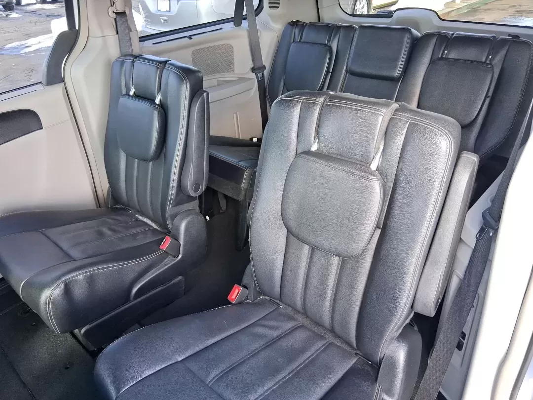 2015 Chrysler Town and Country Touring (2C4RC1BG1FR) with an 3.6L V-6 DOHC engine, 6-Speed Automatic transmission, located at 8750 N County Rd 25A, Piqua, OH, 45356, (937) 908-9800, 40.164391, -84.232513 - Pack up the kids, load the cooler, and point the nose toward a weekend road trip-this 2015 Chrysler Town and Country Touring is built for real life in West Central Ohio. Whether you're shuttling a growing family to school and sports, commuting from Piqua to Troy, or planning an easy getaway up I-7 - Photo#10