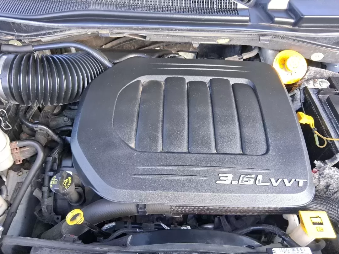 2015 Chrysler Town and Country Touring (2C4RC1BG1FR) with an 3.6L V-6 DOHC engine, 6-Speed Automatic transmission, located at 8750 N County Rd 25A, Piqua, OH, 45356, (937) 908-9800, 40.164391, -84.232513 - Pack up the kids, load the cooler, and point the nose toward a weekend road trip-this 2015 Chrysler Town and Country Touring is built for real life in West Central Ohio. Whether you're shuttling a growing family to school and sports, commuting from Piqua to Troy, or planning an easy getaway up I-7 - Photo#11