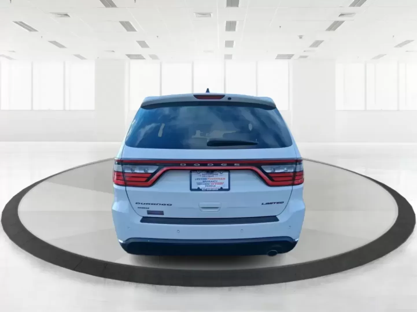 2015 Dodge Durango Limited (1C4RDJDG8FC) with an 3.6L V6 DOHC 24V engine, 8-Speed Automatic transmission, located at 1230 East Main St, Xenia, OH, 45385, (937) 908-9800, 39.688026, -83.910172 - Pack up the kids, load the cooler, and point the nose toward a weekend getaway-this 2015 Dodge Durango Limited is the kind of SUV that makes everyday life in West Central Ohio easier, from school drop-offs to road trips and everything in between. With confident 4WD/AWD capability, three-row flexibil - Photo#3