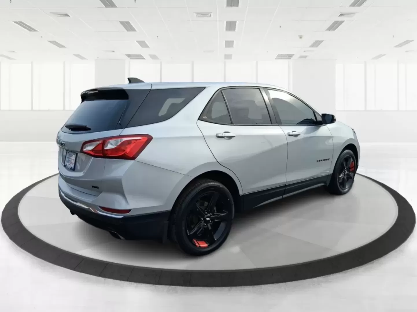 2019 Chevrolet Equinox LT (2GNAXVEX8K6) with an 2L I-4 gasoline direct injection engine, 9A transmission, located at 880 E. National Road, Vandalia, OH, 45377, (937) 908-9800, 39.891918, -84.183594 - Picture your next week: easy school drop-offs, a smooth I675 commute, and a weekend escape to Carriage Hill MetroPark or a quick run to The Greene-without worrying about space, traction, or comfort. This 2019 Chevrolet Equinox LT is built for real life in Riverside, Ohio, giving you SUV practicality - Photo#2