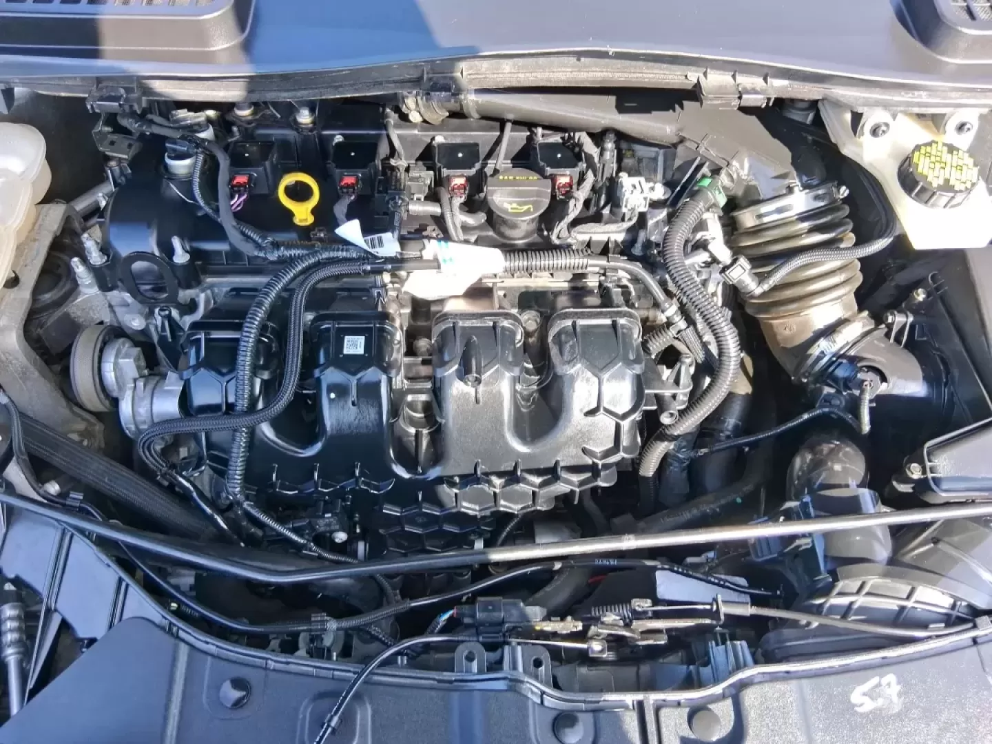 2016 Ford Escape Titanium (1FMCU9J94GU) with an 2.0L L4 DOHC 16V engine, 6-Speed Automatic transmission, located at 1951 S Dayton Lakeview Rd., New Carlisle, OH, 45344, (937) 908-9800, 39.890999, -84.050255 - Picture your next Ohio weekend: a quick grocery run through New Carlisle, a comfortable commute toward Dayton, and then a spontaneous road trip out I70 with the family-without worrying about weather, cargo space, or comfort. This 2016 Ford Escape Titanium in sleek Magnetic is the kind of compact SUV - Photo#11