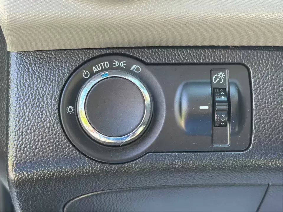 2016 Chevrolet Sonic LS Auto (1G1JA6SH4G4) with an 1.8L L4 DOHC 24V engine, 6A transmission, located at 1230 East Main St, Xenia, OH, 45385, (937) 908-9800, 39.688026, -83.910172 - Need a smart, budget-friendly commuter that's also ready for weekend errands, downtown parking, and quick road trips to Yellow Springs? This 2016 Chevrolet Sonic LS Auto Hatchback in Summit White fits real-life driving in and around Xenia, Ohio-easy to maneuver, efficient to run, and versatile enoug - Photo#17