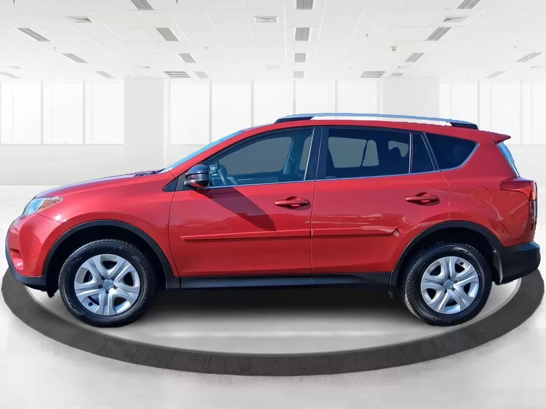 2015 Toyota RAV4 LE (JTMBFREV8FD) with an 2.5L I-4 DOHC engine, 6-Speed Automatic transmission, located at 401 Woodman Dr, Riverside, OH, 45431, (937) 908-9800, 39.760899, -84.123421 - Picture your next weekend: loading up for a quick run to The Greene, cruising out I675 toward a day at Wright-Patterson AFB, or packing the cargo area for a family road trip through the Miami Valley. If you need an SUV that's easy to live with, confident in Ohio weather, and friendly to your budget, - Photo#5