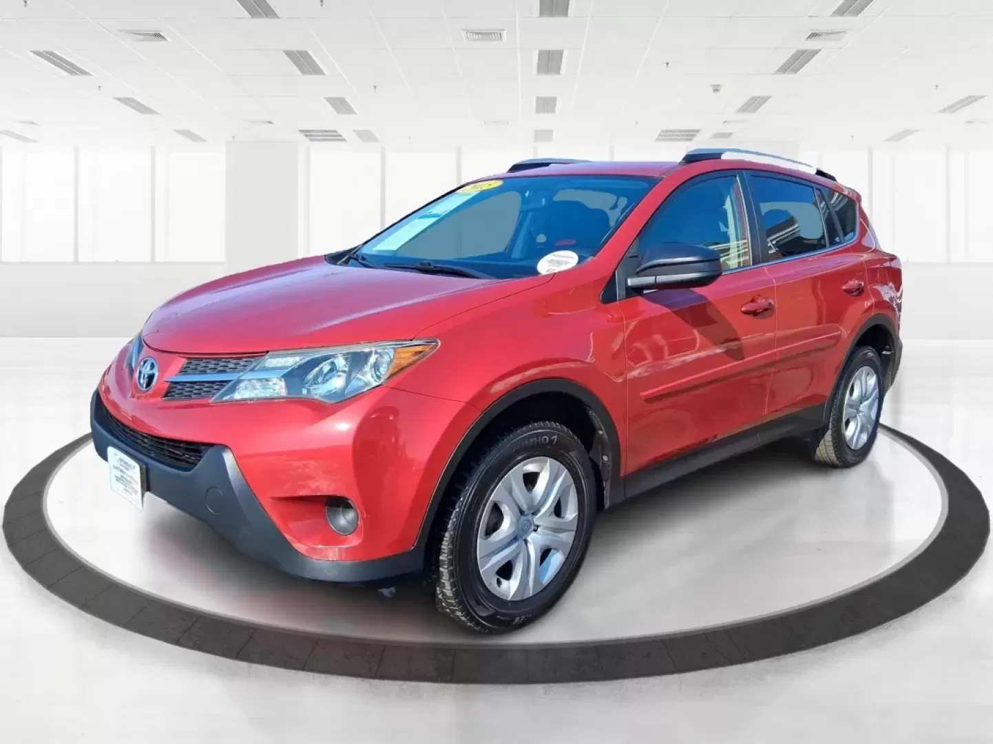2015 Toyota RAV4 LE (JTMBFREV8FD) with an 2.5L I-4 DOHC engine, 6-Speed Automatic transmission, located at 401 Woodman Dr, Riverside, OH, 45431, (937) 908-9800, 39.760899, -84.123421 - Picture your next weekend: loading up for a quick run to The Greene, cruising out I675 toward a day at Wright-Patterson AFB, or packing the cargo area for a family road trip through the Miami Valley. If you need an SUV that's easy to live with, confident in Ohio weather, and friendly to your budget, - Photo#8