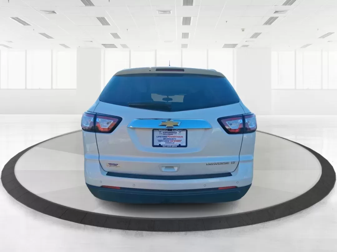 2015 Chevrolet Traverse 1LT (1GNKRGKD6FJ) with an 3.6L V-6 gasoline direct injection engine, 6-Speed Automatic transmission, located at 4508 South Dixie Dr, Moraine, OH, 45439, (937) 908-9800, 39.689976, -84.218452 - Pack up the kids, load the stroller and sports gear, and point the nose toward a weekend at Carillon Historical Park or a day trip down I75-this 2015 Chevrolet Traverse 1LT is the kind of roomy, confidence-inspiring SUV that makes family life and busy schedules feel easier. With three-row versatilit - Photo#3