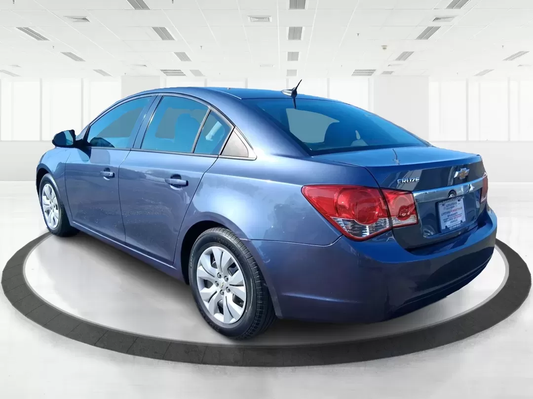 2014 Chevrolet Cruze LS Auto (1G1PA5SH3E7) with an ECOTEC 1.8L I-4 DOHC engine, 6-Speed Automatic transmission, located at 4508 South Dixie Dr, Moraine, OH, 45439, (937) 908-9800, 39.689976, -84.218452 - Need a smart, budget-friendly commuter that can handle daily school drop-offs, I-75 traffic, and weekend errands without draining your wallet at the pump? This 2014 Chevrolet Cruze LS Auto is a practical, easy-to-live-with sedan that fits real Moraine lifestyles-whether you're commuting toward Downt - Photo#4