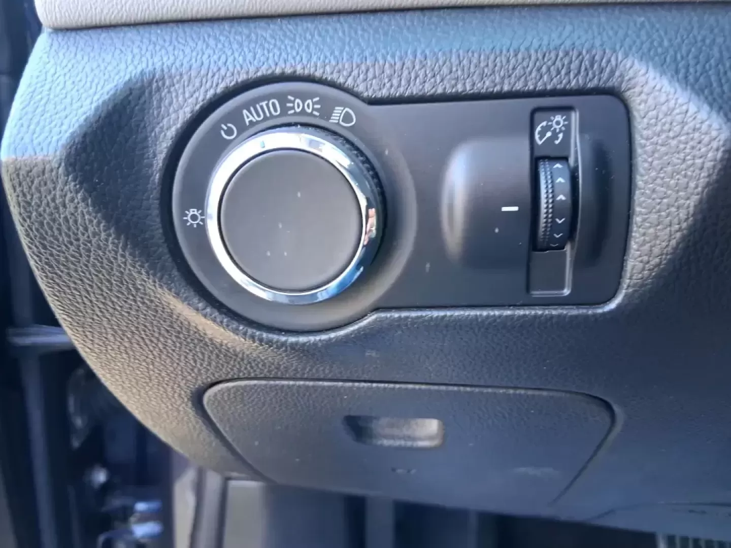 2014 Chevrolet Cruze LS Auto (1G1PA5SH3E7) with an ECOTEC 1.8L I-4 DOHC engine, 6-Speed Automatic transmission, located at 1951 S Dayton Lakeview Rd., New Carlisle, OH, 45344, (937) 908-9800, 39.890999, -84.050255 - Need a smart, budget-friendly commuter that can handle daily school drop-offs, I-75 traffic, and weekend errands without draining your wallet at the pump? This 2014 Chevrolet Cruze LS Auto is a practical, easy-to-live-with sedan that fits real Moraine lifestyles-whether you're commuting toward Downt - Photo#17