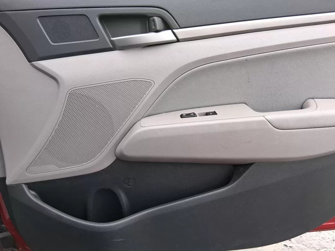 2017 Hyundai Elantra SE (KMHD84LF5HU) with an Nu 2L I-4 DOHC engine, 6A transmission, located at 1099 N County Rd 25A , Troy, OH, 45373, (937) 908-9800, 40.057079, -84.212883 - Planning a reliable daily commute from Troy to Dayton, a fuel-friendly run to the Miami Valley Centre Mall, or an easy weekend escape up I75? This 2017 Hyundai Elantra SE in eye-catching Scarlet Red Pearl is the kind of practical sedan that fits real life-comfortable for long drives, small enough fo - Photo#17