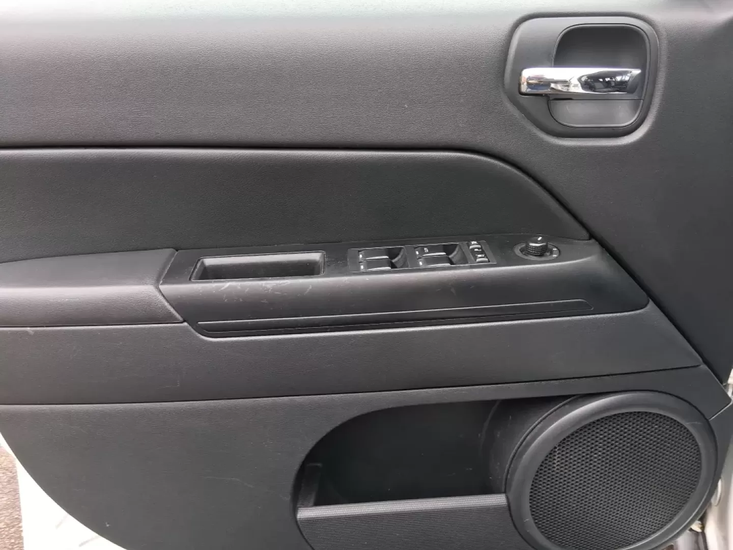 2016 Jeep Patriot Latitude (1C4NJPFA8GD) with an 2.0L L4 DOHC 16V engine, located at 1184 Kauffman Ave, Fairborn, OH, 45324, (937) 908-9800, 39.807072, -84.030914 - Picture your next weekend escape: loading up the gear, pointing the hood toward John Bryan State Park or a day trip to Dayton, and enjoying the confident, go-anywhere feel that makes a Jeep a Jeep. This **2016 Jeep Patriot Latitude** is a smart fit for commuters, first-time buyers, and budget-consci - Photo#17