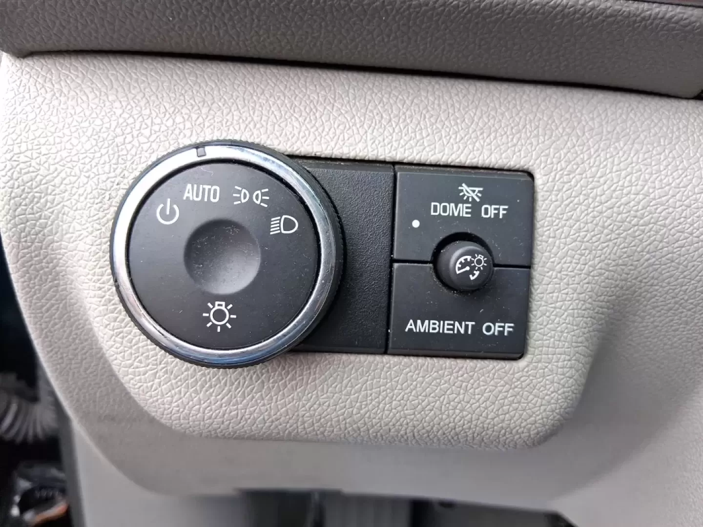 2016 GMC Acadia SLE-1 (1GKKVNED8GJ) with an 3.6L V-6 gasoline direct injection engine, 6A transmission, located at 1184 Kauffman Ave, Fairborn, OH, 45324, (937) 908-9800, 39.807072, -84.030914 - Need one SUV that can handle school drop-offs, I675 commuting, and a weekend escape to John Bryan State Park without feeling cramped or stressed? This 2016 GMC Acadia SLE-1 in Ebony Twilight Metallic is built for real-life Ohio driving-room for people and gear, confident traction for changing weathe - Photo#16