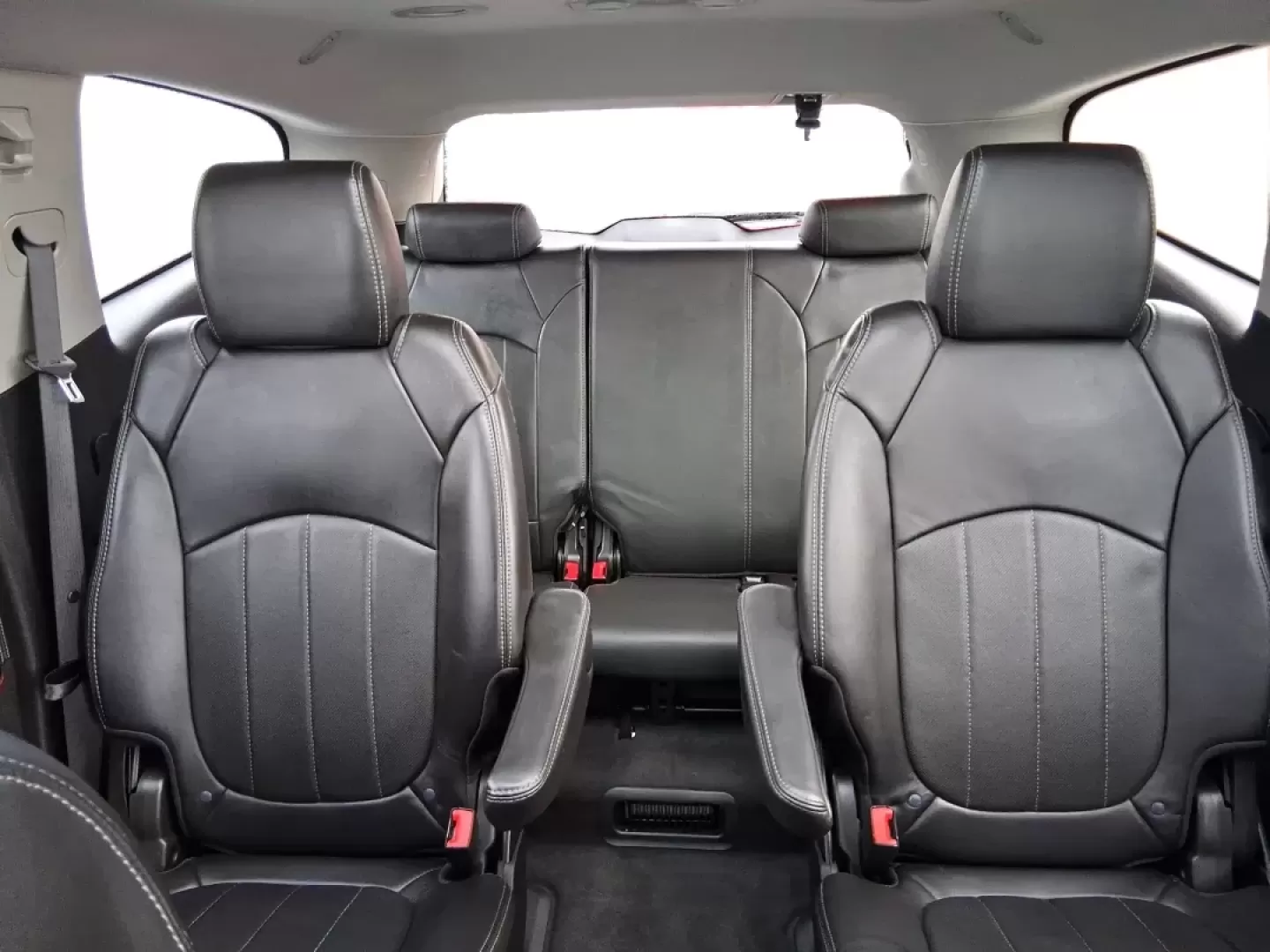 2014 Chevrolet Traverse LTZ (1GNKVJKDXEJ) with an 3.6L V-6 gasoline direct injection engine, 6-Speed Automatic transmission, located at 1951 S Dayton Lakeview Rd., New Carlisle, OH, 45344, (937) 908-9800, 39.890999, -84.050255 - Pack up the kids, cue up the playlist, and point the nose toward a weekend getaway-this 2014 Chevrolet Traverse LTZ is built for real life in West Central Ohio. Whether you're doing the school run, commuting between Troy and Dayton, or loading up for a road trip to Hocking Hills, the Traverse delive - Photo#13