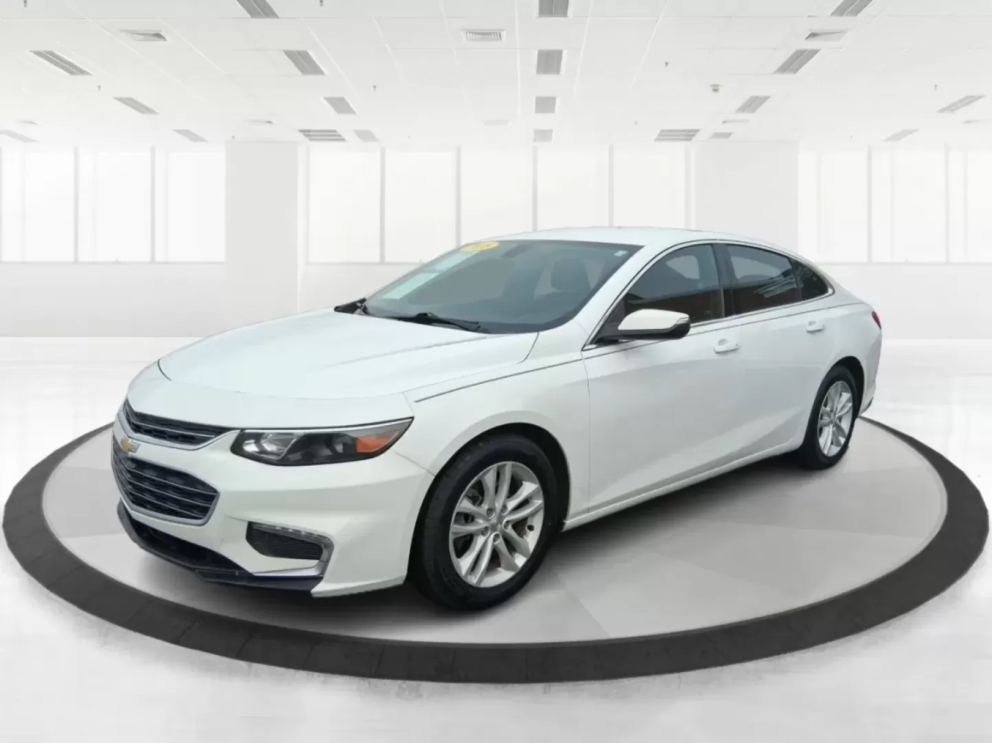 2018 Chevrolet Malibu LT (1G1ZD5ST9JF) with an ECOTEC 1.5L I-4 gasoline direct injection engine, 6A transmission, located at 4508 South Dixie Dr, Moraine, OH, 45439, (937) 908-9800, 39.689976, -84.218452 - Need a dependable commuter that still feels comfortable for date night in the Oregon District, errands around Dayton Mall, or a quick weekend drive up I75? This 2018 Chevrolet Malibu LT is a smart, real-world sedan that fits busy schedules-easy to park, smooth on long stretches of South Dixie Drive, - Photo#8