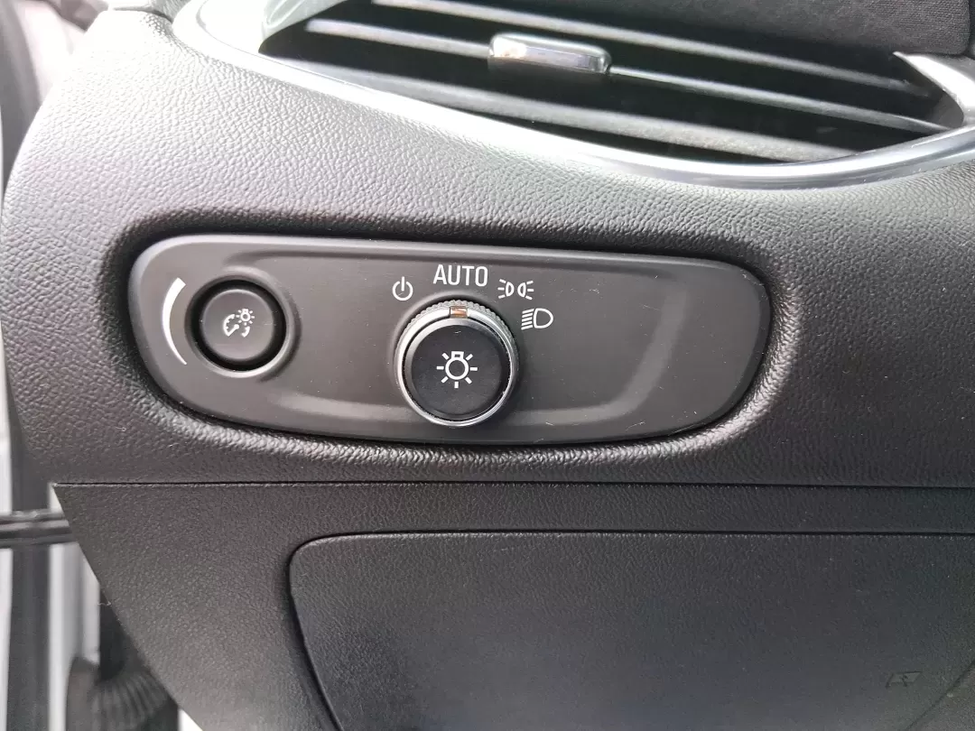 2018 Chevrolet Malibu LT (1G1ZD5ST9JF) with an ECOTEC 1.5L I-4 gasoline direct injection engine, 6A transmission, located at 4508 South Dixie Dr, Moraine, OH, 45439, (937) 908-9800, 39.689976, -84.218452 - Need a dependable commuter that still feels comfortable for date night in the Oregon District, errands around Dayton Mall, or a quick weekend drive up I75? This 2018 Chevrolet Malibu LT is a smart, real-world sedan that fits busy schedules-easy to park, smooth on long stretches of South Dixie Drive, - Photo#17