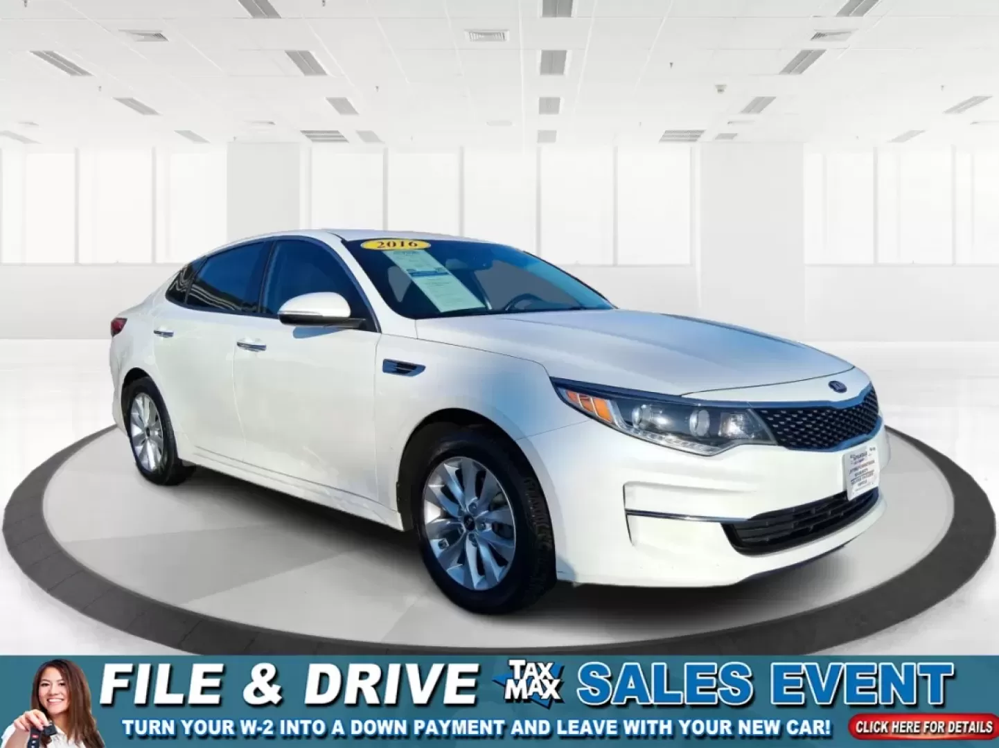 2016 Kia Optima EX (5XXGU4L31GG) with an Theta II 2.4L I-4 gasoline direct injection engine, 6A transmission, located at 880 E. National Road, Vandalia, OH, 45377, (937) 908-9800, 39.891918, -84.183594 - Whether you're a busy commuter heading down I75, a rideshare driver stacking miles, or a small family looking for a comfortable sedan for school runs and weekend errands, this 2016 Kia Optima EX is built for real-life driving in and around Vandalia, Ohio. Finished in Snow White Pearl, it delivers th - Photo#0