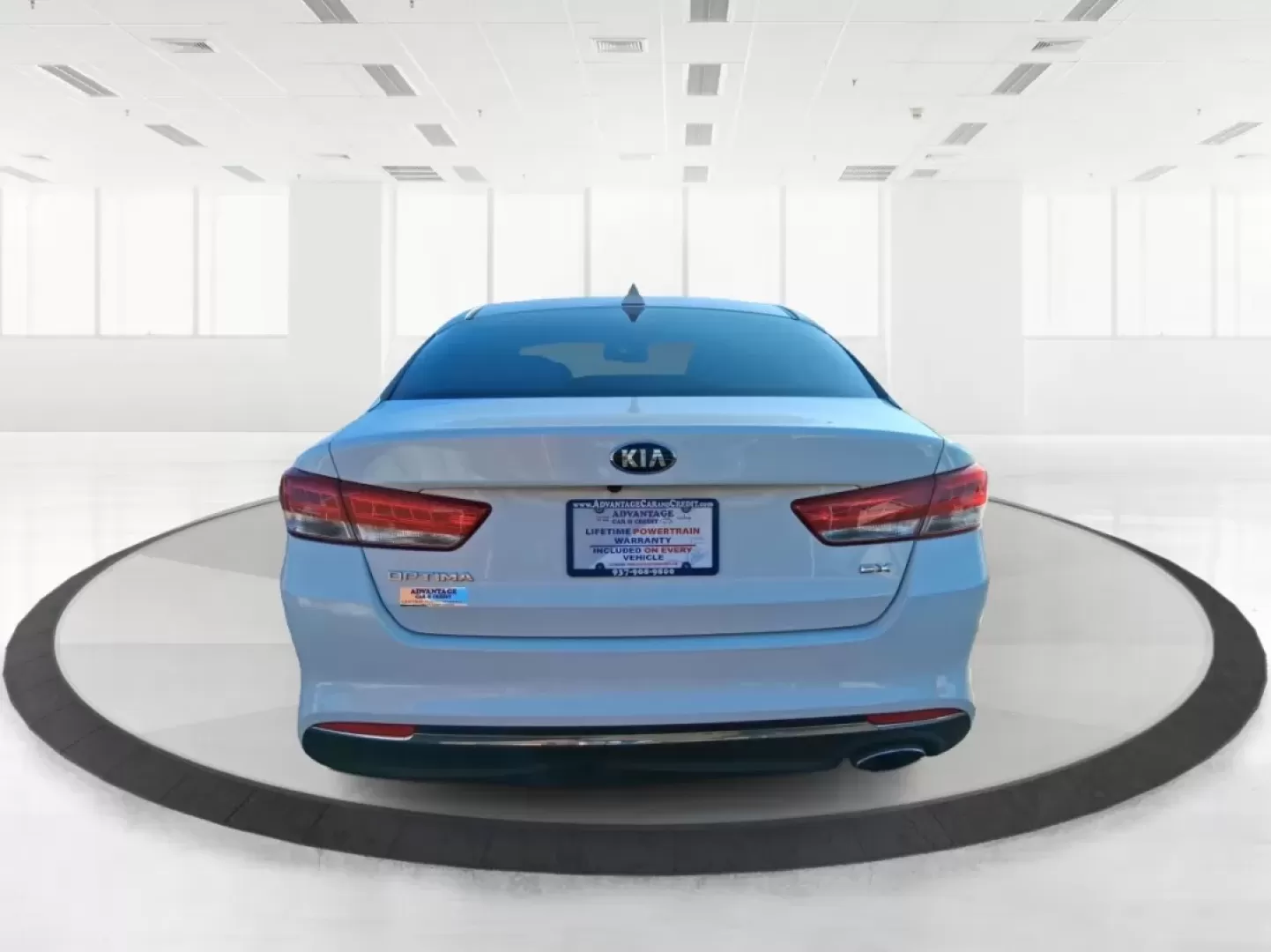 2016 Kia Optima EX (5XXGU4L31GG) with an Theta II 2.4L I-4 gasoline direct injection engine, 6A transmission, located at 880 E. National Road, Vandalia, OH, 45377, (937) 908-9800, 39.891918, -84.183594 - Whether you're a busy commuter heading down I75, a rideshare driver stacking miles, or a small family looking for a comfortable sedan for school runs and weekend errands, this 2016 Kia Optima EX is built for real-life driving in and around Vandalia, Ohio. Finished in Snow White Pearl, it delivers th - Photo#3