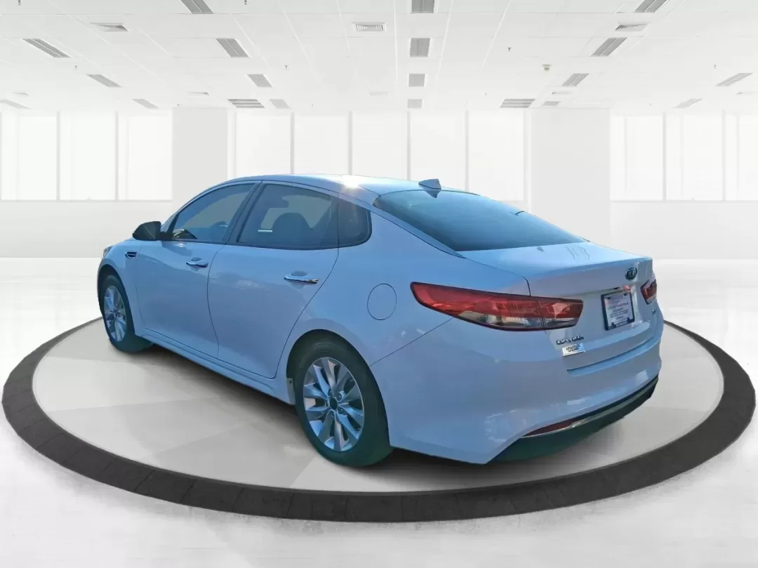 2016 Kia Optima EX (5XXGU4L31GG) with an Theta II 2.4L I-4 gasoline direct injection engine, 6A transmission, located at 880 E. National Road, Vandalia, OH, 45377, (937) 908-9800, 39.891918, -84.183594 - Whether you're a busy commuter heading down I75, a rideshare driver stacking miles, or a small family looking for a comfortable sedan for school runs and weekend errands, this 2016 Kia Optima EX is built for real-life driving in and around Vandalia, Ohio. Finished in Snow White Pearl, it delivers th - Photo#4