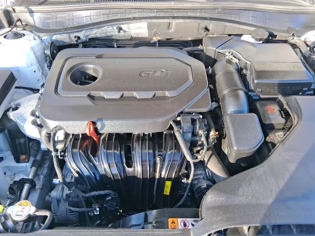 2016 Kia Optima EX (5XXGU4L31GG) with an Theta II 2.4L I-4 gasoline direct injection engine, 6A transmission, located at 880 E. National Road, Vandalia, OH, 45377, (937) 908-9800, 39.891918, -84.183594 - Whether you're a busy commuter heading down I75, a rideshare driver stacking miles, or a small family looking for a comfortable sedan for school runs and weekend errands, this 2016 Kia Optima EX is built for real-life driving in and around Vandalia, Ohio. Finished in Snow White Pearl, it delivers th - Photo#11