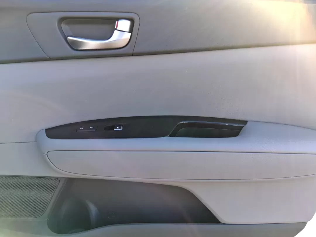 2016 Kia Optima EX (5XXGU4L31GG) with an Theta II 2.4L I-4 gasoline direct injection engine, 6A transmission, located at 880 E. National Road, Vandalia, OH, 45377, (937) 908-9800, 39.891918, -84.183594 - Whether you're a busy commuter heading down I75, a rideshare driver stacking miles, or a small family looking for a comfortable sedan for school runs and weekend errands, this 2016 Kia Optima EX is built for real-life driving in and around Vandalia, Ohio. Finished in Snow White Pearl, it delivers th - Photo#19