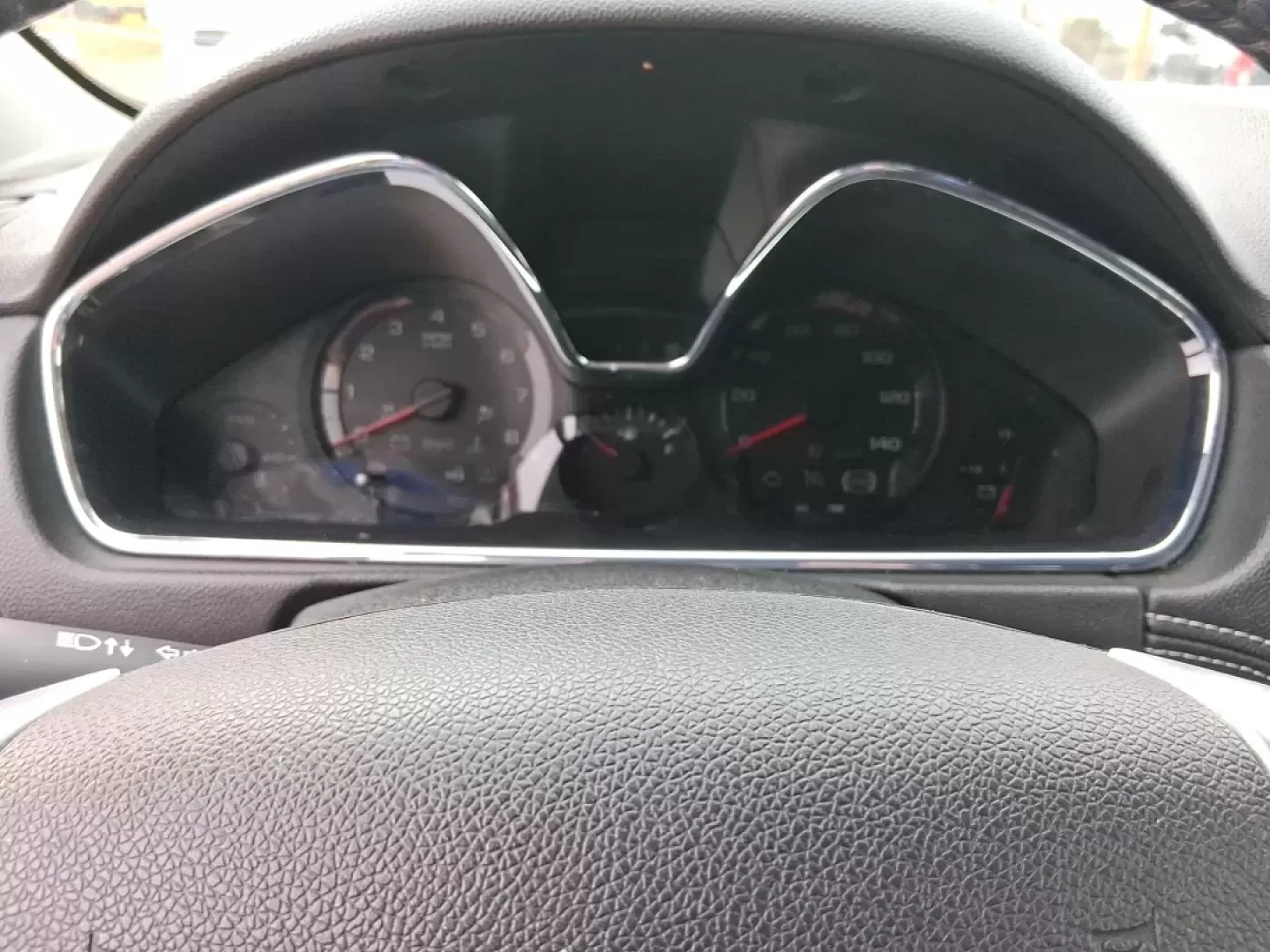 2017 Chevrolet Traverse 1LT (1GNKRGKD2HJ) with an 3.6L V-6 gasoline direct injection engine, 6A transmission, located at 1230 East Main St, Xenia, OH, 45385, (937) 908-9800, 39.688026, -83.910172 - Need one vehicle that can handle school drop-offs, long commutes to Dayton, and weekend road trips to Caesar Creek State Park without feeling cramped? This **2017 Chevrolet Traverse 1LT** is built for real-life Ohio schedules-roomy for growing families, comfortable for daily driving, and versatile e - Photo#14