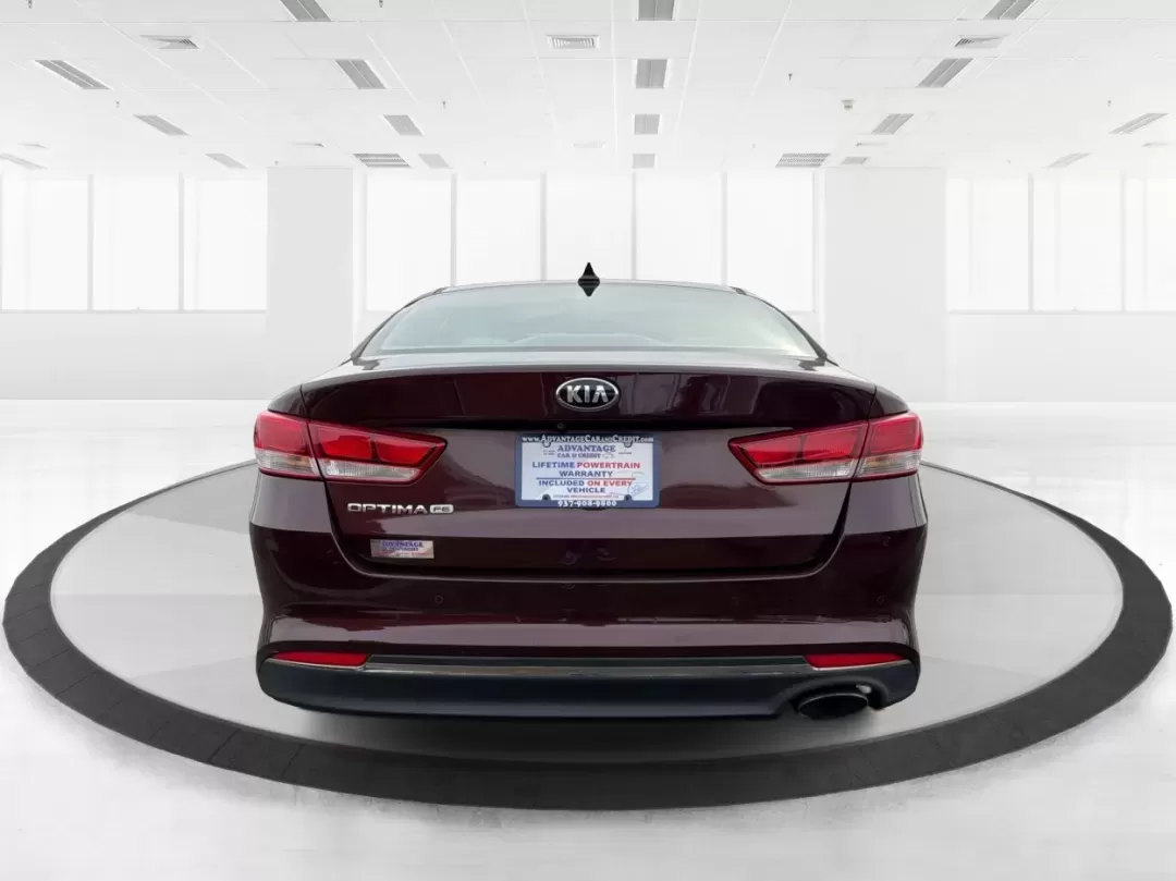 2016 Kia Optima LX (5XXGT4L32GG) with an Theta II 2.4L I-4 gasoline direct injection engine, 6A transmission, located at 1184 Kauffman Ave, Fairborn, OH, 45324, (937) 908-9800, 39.807072, -84.030914 - Picture your next week going smoother: an easy morning commute down I-675, a quick run to The Mall at Fairfield Commons, and a comfortable weekend drive past Wright State University or out toward the National Museum of the U.S. Air Force-without stressing about your budget. This 2016 Kia Optima LX s - Photo#3