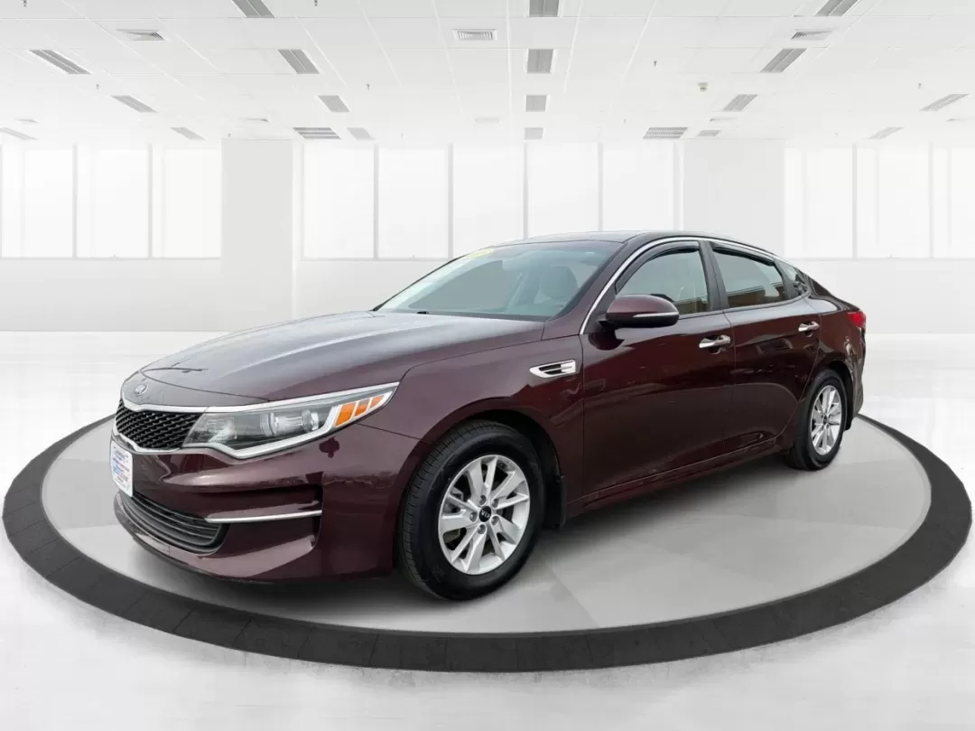 2016 Kia Optima LX (5XXGT4L32GG) with an Theta II 2.4L I-4 gasoline direct injection engine, 6A transmission, located at 1184 Kauffman Ave, Fairborn, OH, 45324, (937) 908-9800, 39.807072, -84.030914 - Picture your next week going smoother: an easy morning commute down I-675, a quick run to The Mall at Fairfield Commons, and a comfortable weekend drive past Wright State University or out toward the National Museum of the U.S. Air Force-without stressing about your budget. This 2016 Kia Optima LX s - Photo#8