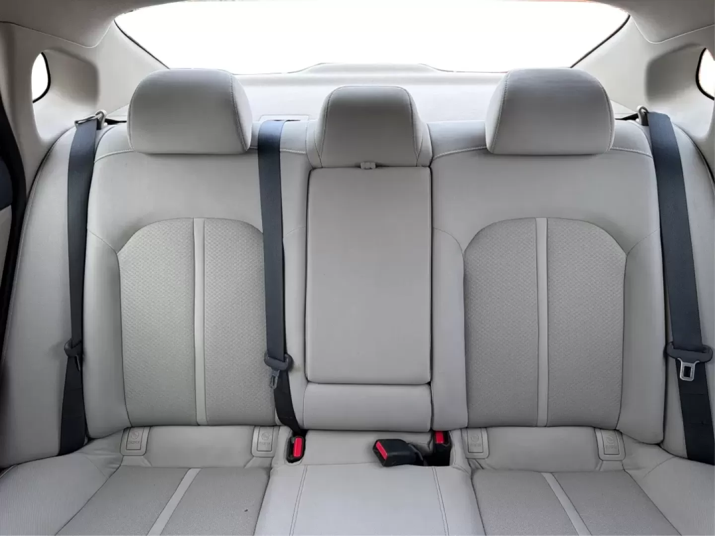 2016 Kia Optima LX (5XXGT4L32GG) with an Theta II 2.4L I-4 gasoline direct injection engine, 6A transmission, located at 1184 Kauffman Ave, Fairborn, OH, 45324, (937) 908-9800, 39.807072, -84.030914 - Picture your next week going smoother: an easy morning commute down I-675, a quick run to The Mall at Fairfield Commons, and a comfortable weekend drive past Wright State University or out toward the National Museum of the U.S. Air Force-without stressing about your budget. This 2016 Kia Optima LX s - Photo#14