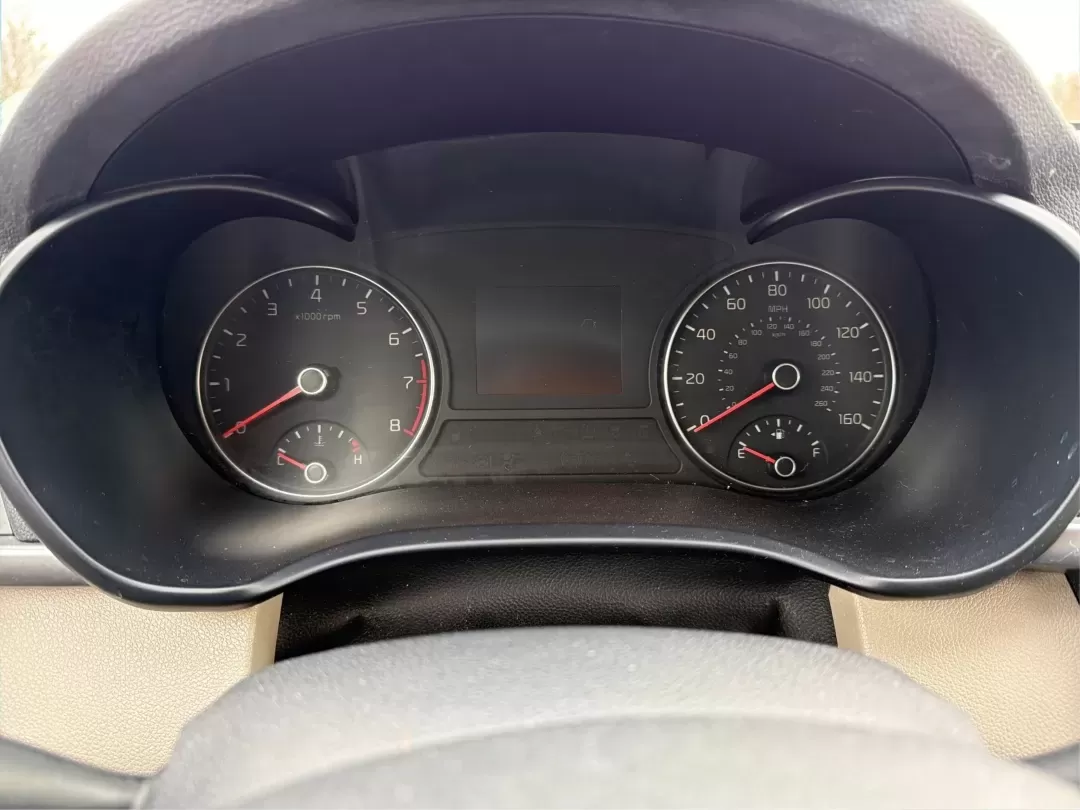 2016 Kia Optima LX (5XXGT4L32GG) with an Theta II 2.4L I-4 gasoline direct injection engine, 6A transmission, located at 1184 Kauffman Ave, Fairborn, OH, 45324, (937) 908-9800, 39.807072, -84.030914 - Picture your next week going smoother: an easy morning commute down I-675, a quick run to The Mall at Fairfield Commons, and a comfortable weekend drive past Wright State University or out toward the National Museum of the U.S. Air Force-without stressing about your budget. This 2016 Kia Optima LX s - Photo#15