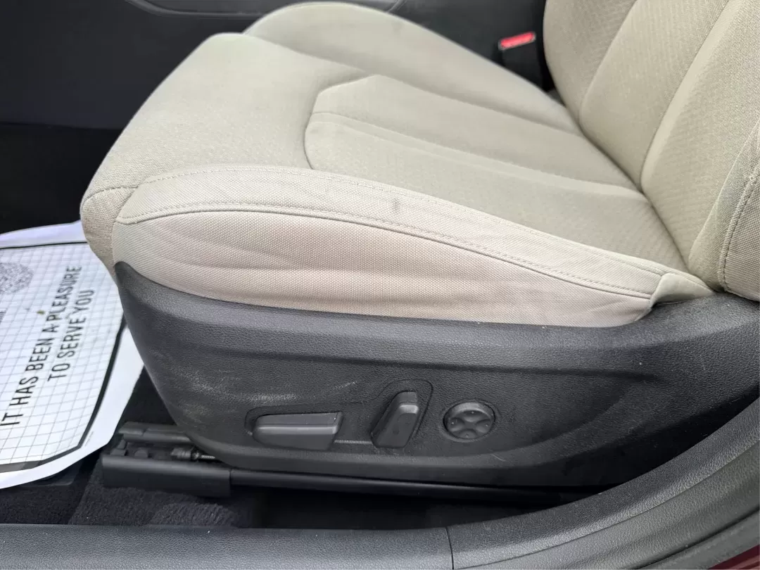 2016 Kia Optima LX (5XXGT4L32GG) with an Theta II 2.4L I-4 gasoline direct injection engine, 6A transmission, located at 1184 Kauffman Ave, Fairborn, OH, 45324, (937) 908-9800, 39.807072, -84.030914 - Picture your next week going smoother: an easy morning commute down I-675, a quick run to The Mall at Fairfield Commons, and a comfortable weekend drive past Wright State University or out toward the National Museum of the U.S. Air Force-without stressing about your budget. This 2016 Kia Optima LX s - Photo#18