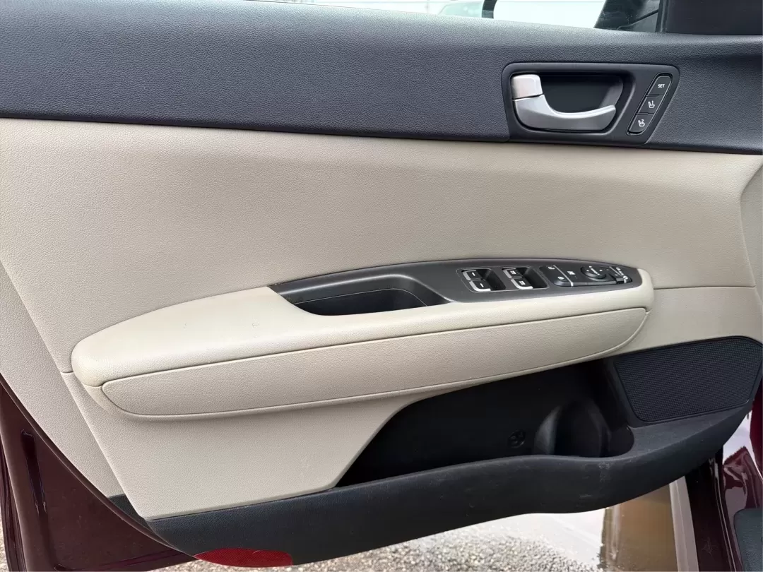 2016 Kia Optima LX (5XXGT4L32GG) with an Theta II 2.4L I-4 gasoline direct injection engine, 6A transmission, located at 1184 Kauffman Ave, Fairborn, OH, 45324, (937) 908-9800, 39.807072, -84.030914 - Picture your next week going smoother: an easy morning commute down I-675, a quick run to The Mall at Fairfield Commons, and a comfortable weekend drive past Wright State University or out toward the National Museum of the U.S. Air Force-without stressing about your budget. This 2016 Kia Optima LX s - Photo#19