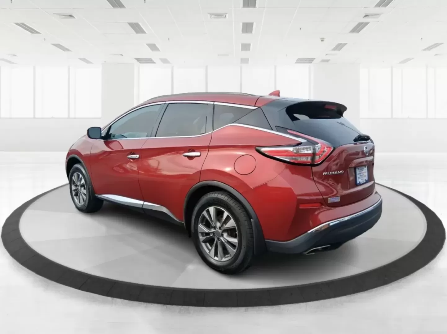 2018 Nissan Murano SV (5N1AZ2MH5JN) with an 3.5L V-6 DOHC engine, CVT transmission, located at 1184 Kauffman Ave, Fairborn, OH, 45324, (937) 908-9800, 39.807072, -84.030914 - Road trips to Yellow Springs, daily commutes down I675, or weekend errands between Wright-Patt and Fairfield Commons-this 2018 Nissan Murano SV is the kind of comfortable, confidence-inspiring SUV that fits real life in Fairborn. With its bold Cayenne Red Metallic finish, roomy cabin, and smart tech - Photo#4